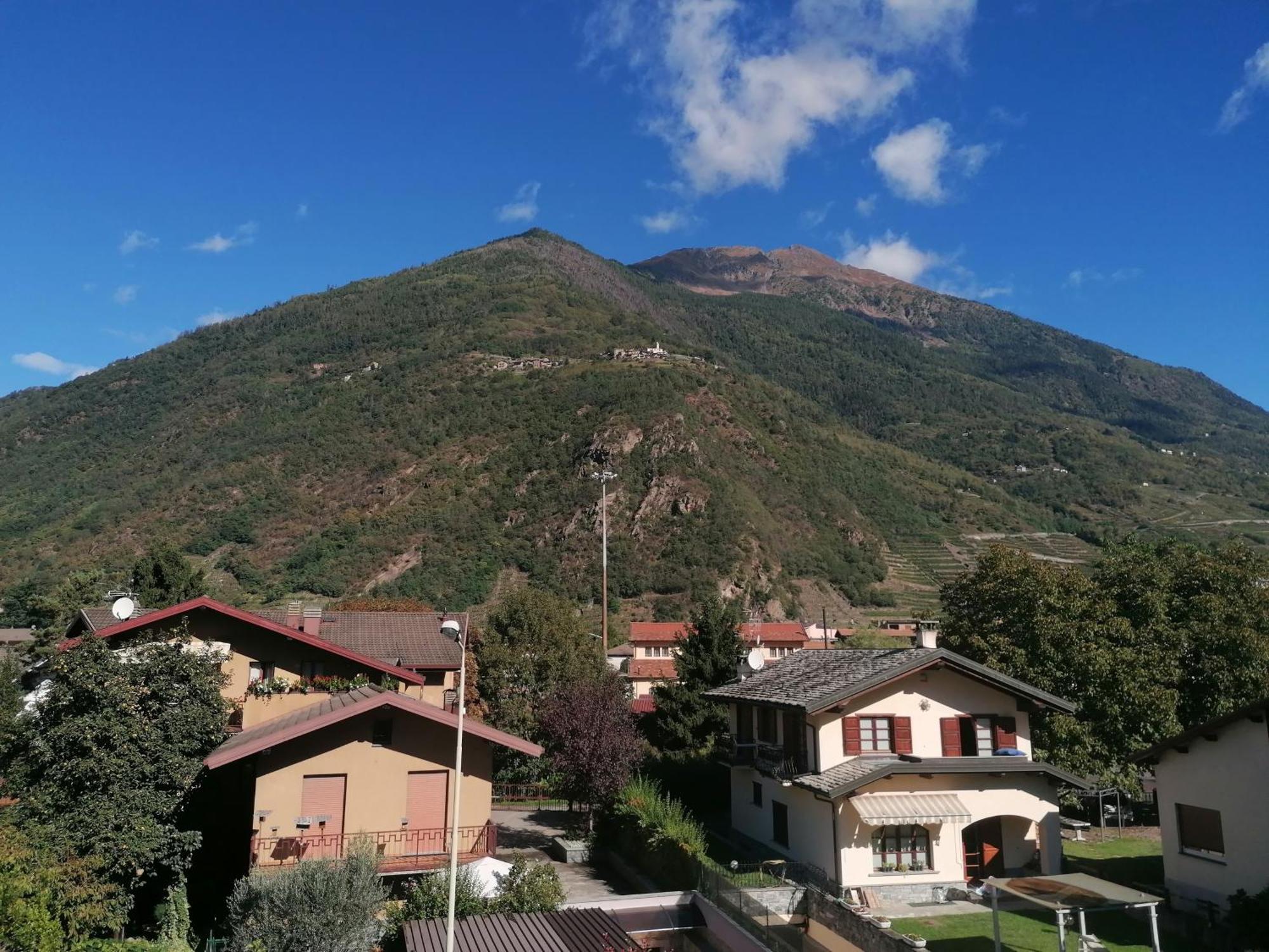Bernina Views-Tirano Apartment Ngoại thất bức ảnh